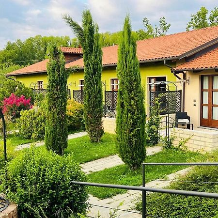 אלבה Agriturismo Da Mamma מראה חיצוני תמונה