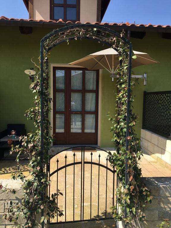 אלבה Agriturismo Da Mamma מראה חיצוני תמונה
